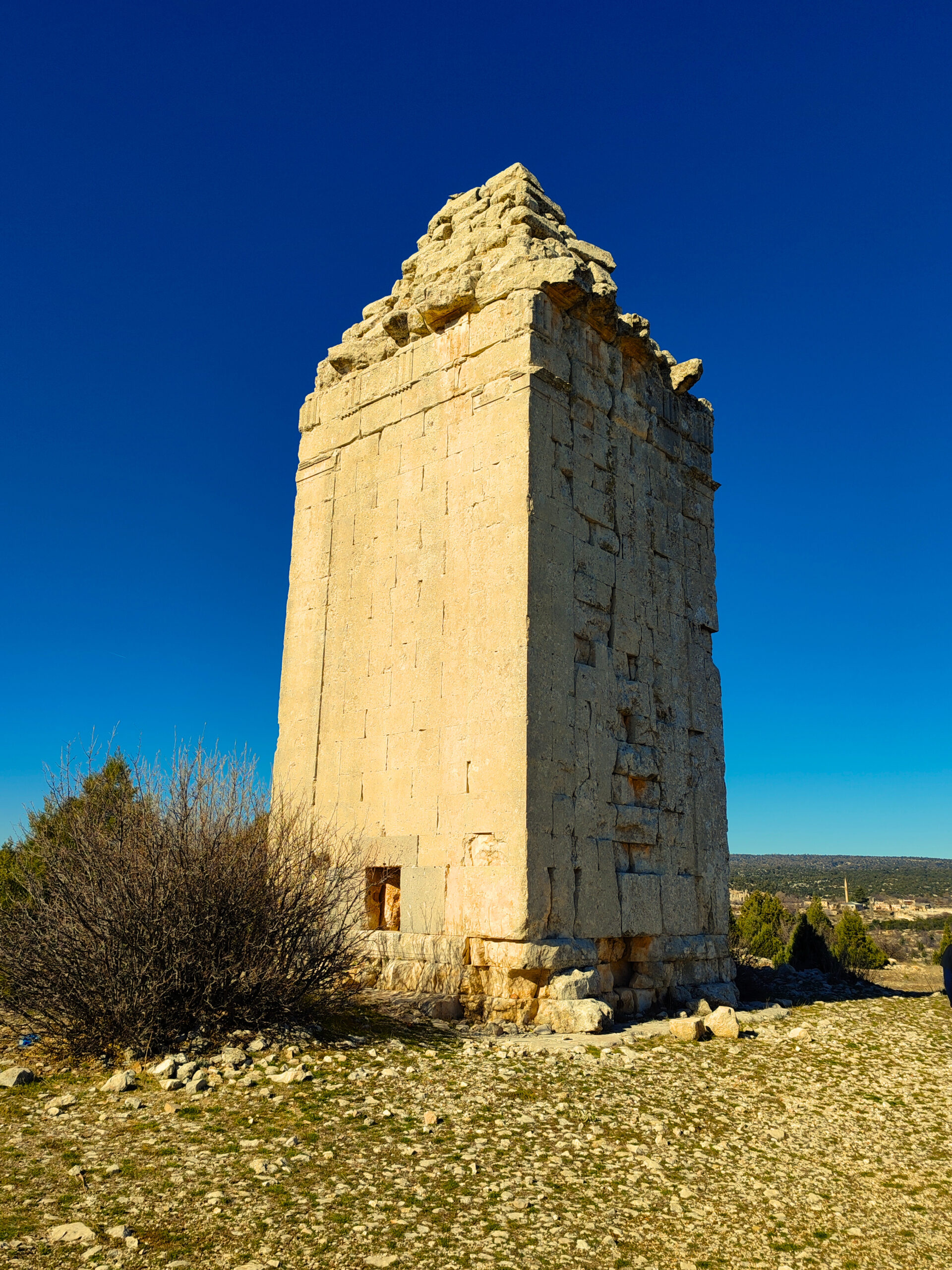 Uzuncaburç: The Tower of Tarkyares and the Pyramidal Tomb — Two Fingers Sticking Out of Eternity